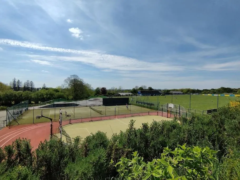 New - Special Offer - Villa Avec Parc, Piano-Fibre-Parking-Tennis-Aire De Loisirs-Proche Plages Coray